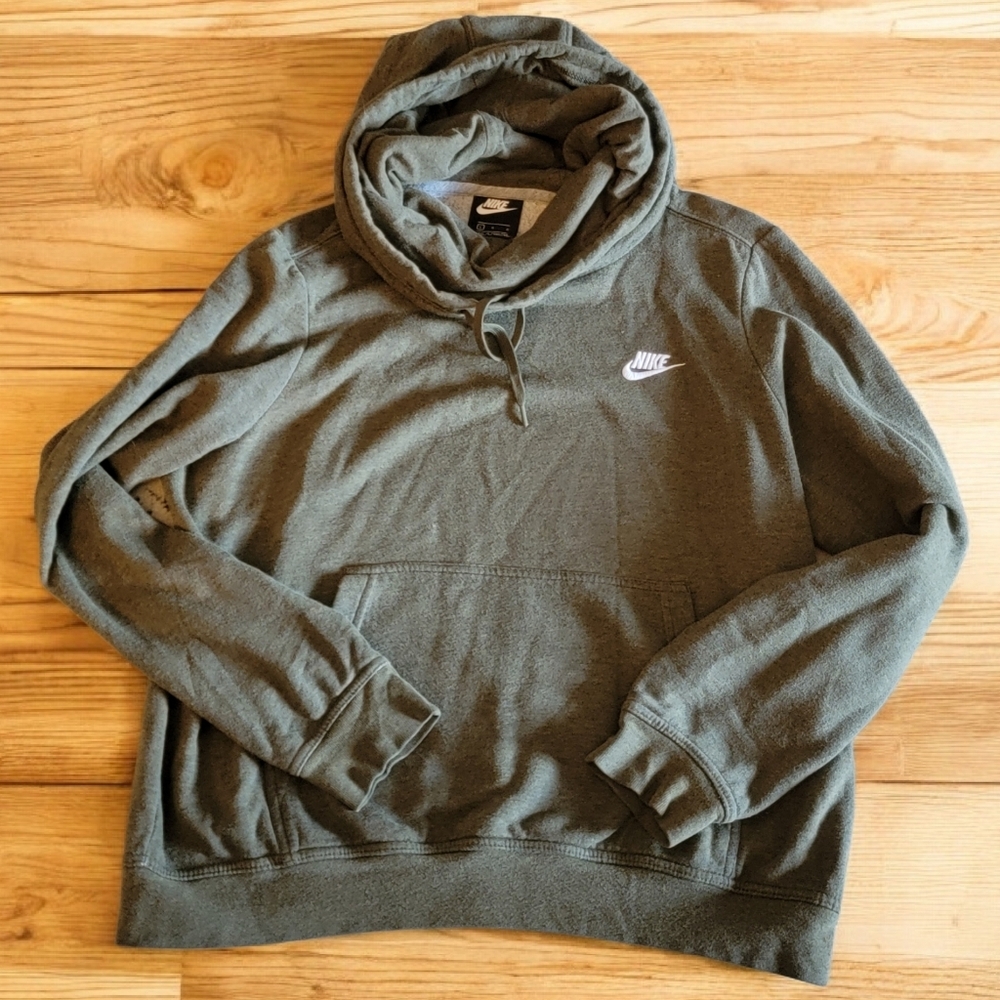Nike Priced To Sell Large Olive Pullover Hoodie